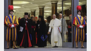 “바티칸은 전세계 성추행 사제 명단 밝혀라” 美 남성 고소
