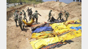 인도네시아 지진·쓰나미 희생자, 바로 매장…신원확인 작업 중단, 왜?
