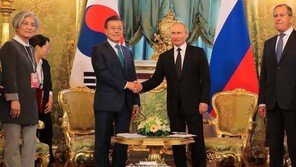 文대통령-러시아 의장, ‘남북러 협력’ 공감대…내년 푸틴 방한