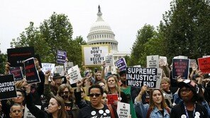 캐버노 인준, 최종 표결만 남았다…토론종결안 상원 통과