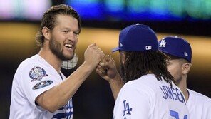 류현진-커쇼 스위치, 15이닝 무실점 합작 대성공