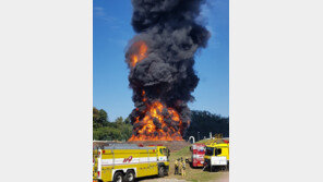 고양 저유소 3시간 넘게 큰 불…옆 저유기로 기름 빼는 중