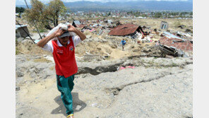 印尼 지진때 지반 액상화로 사라진 마을… ‘집단 무덤’ 지정 고려