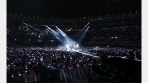 뉴욕 메츠 홈구장 점령한 4만명 ‘아미’