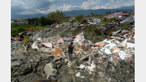 인니 지진 사망자 2천명 육박…“사실상 3배는 더 많아”
