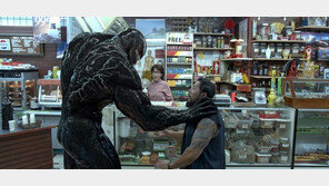 ‘베놈’ 개봉 닷새만에 200만명↑…2위 ‘암수살인’-3위는 ‘안시성’