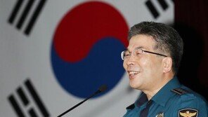 경찰청장 “매년 여경 26% 뽑아야 ‘여경 15%’ 목표 달성”