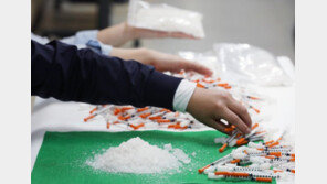 208만명 동시 투약 가능한 2080억 상당 필로폰 밀수한 일당 적발