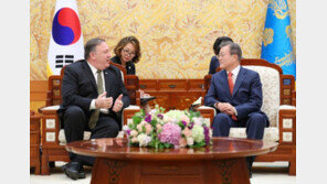 靑 “폼페이오, 美사찰단이 풍계리 갈 예정이라고 말했다”