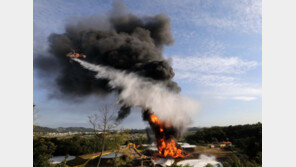 “호기심에 풍등 날리다”…고양 저유소 화재 스리랑카인 검거