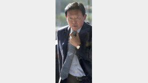 돌아온 신동빈 “적극 투자로 국가경제 이바지”