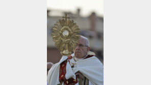 천주교 “교황 평양 초청 환영…평화 위해 기도”