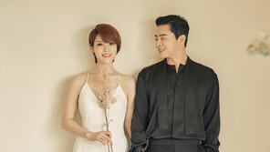 [연예뉴스 HOT5] 조정석-거미, 부부됐다