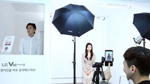 “V40으로 찍은 여권사진 인화해줍니다”