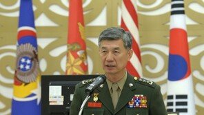 공관을 딸 신혼집으로 사용…이영주 전 해병대사령관 수사 착수