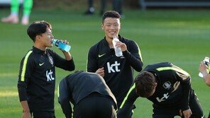 9월에는 존재감 없던 이승우와 황희찬, 10월은 조건이 다르다