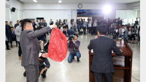 ‘고양 저유소 화재’ 스리랑카인 영장 기각…유치장서 풀려나자 “고맙습니다”