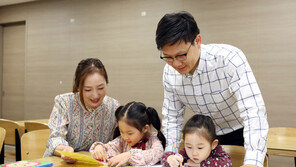 ‘넥타이 풋살족·워킹대디’…新트렌드에 유통업계 ‘방긋’