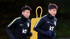 쌀쌀해진 10월의 파주, 달라진 훈련 복장