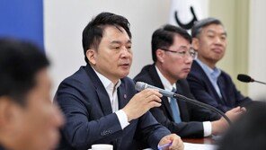 “도민만 바라볼 것” 원희룡측, 자유한국당 복당 일축