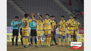 호소합니다 “경찰 축구단, 최소 2년간 선수 뽑아주세요”