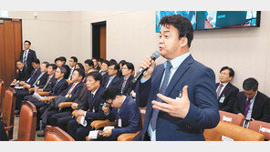 국감 나온 백종원 “외식 매장 너무 많아… 창업 준비때 더 지원을”