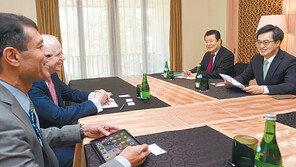 김동연 “北 개발-개방에 적극 역할해달라” IMF-WB에 요청