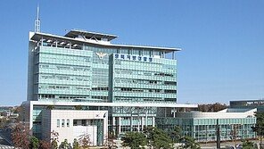 노인들에 건강식품 30배 비싸게 판 ‘떴다방’ 일당 5명 검거