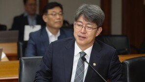 통계청장 “韓 소득불평등 심화…전임 청장교체 아는 바 없다”