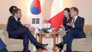 文대통령, 佛회담 후 “‘한반도 냉전 잔재’ 걷어내야 한단 뜻 같이 해”