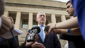 매티스 “나는 트럼프 팀”…퇴진설 일축