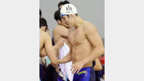 수영 박태환, 전국체전 4관왕…조하림, 육상 女 3천m 장애물 한국新