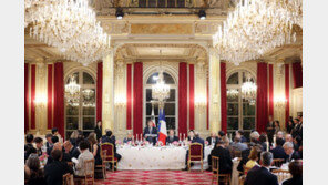 文대통령, 佛 국빈 만찬…“이제껏 받지 못한 환대”