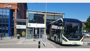 ‘이번 정류장은 마트 식품코너’ 상상이 되나요?