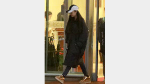 135일만에 모습 드러낸 판빙빙