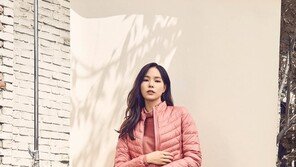 장시간 가을 산행엔 ‘기능성 트래블룩’