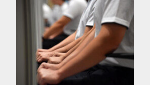 “대기업 블라인드 채용 확산…스펙 대신 직무 관련 구체 경험 쌓아야”