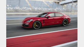 포르쉐, 파나메라 GTS·스포츠 투리스모 공개