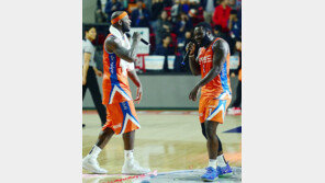 할로웨이·팟츠의 전자랜드 외국인 선수 잔혹사 끝내나