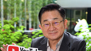 “저 애가 말을 할 수 있다면… 풀벌 이야기는 그렇게 시작됐죠”