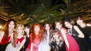 트와이스, 내년 日 도쿄돔 포함 돔투어 개최…K팝 최초