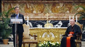 文대통령, 18일 ‘김정은 평양 초청 뜻’ 들고 교황 면담