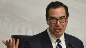 美, 中 관찰대상국으로 묶어놓고 환율 압박 지속