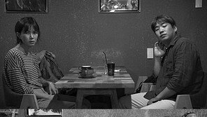 뮤즈 김민희의 어떤 시선, 결국 사랑…홍상수 ‘풀잎들’