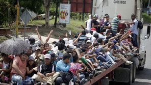 온두라스 이민자들 미국으로 미국으로…