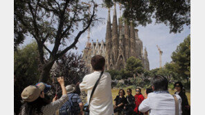 가우디 성가족성당, 불법 공사 중?…시에 벌금 466억원 납부