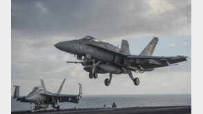 美항모, 소련붕괴 후 27년 만에 북극권 진입…“중러에 위력 과시”