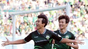 ‘이동국 결승골’ 전북, 인천에 3-2 역전승…5년 연속 전구단 승리