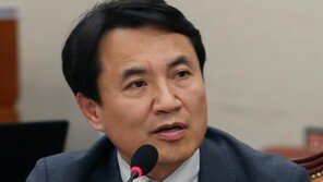 김진태 “산업은행 고위퇴직자 20명, 대출해준 기업에 모두 재취업”