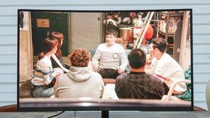 [리뷰] '팔방미인' 모니터, 뷰소닉 VX3258-2KC-MHD